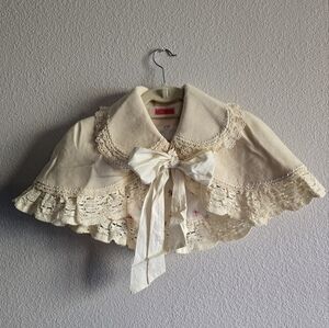 BTSSB Ivory Ludwig Cape